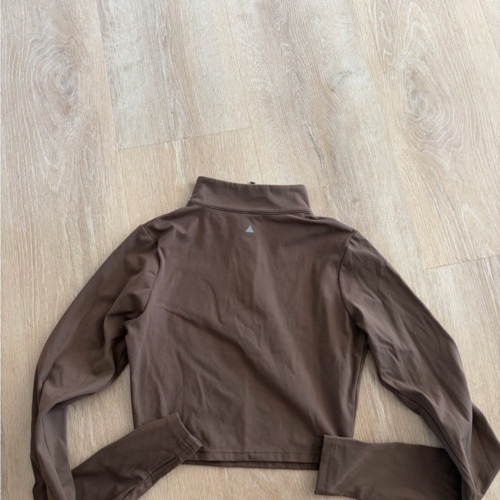 Brown Long-Sleeve Cropped Half-Zip Top - Picture 2 of 2